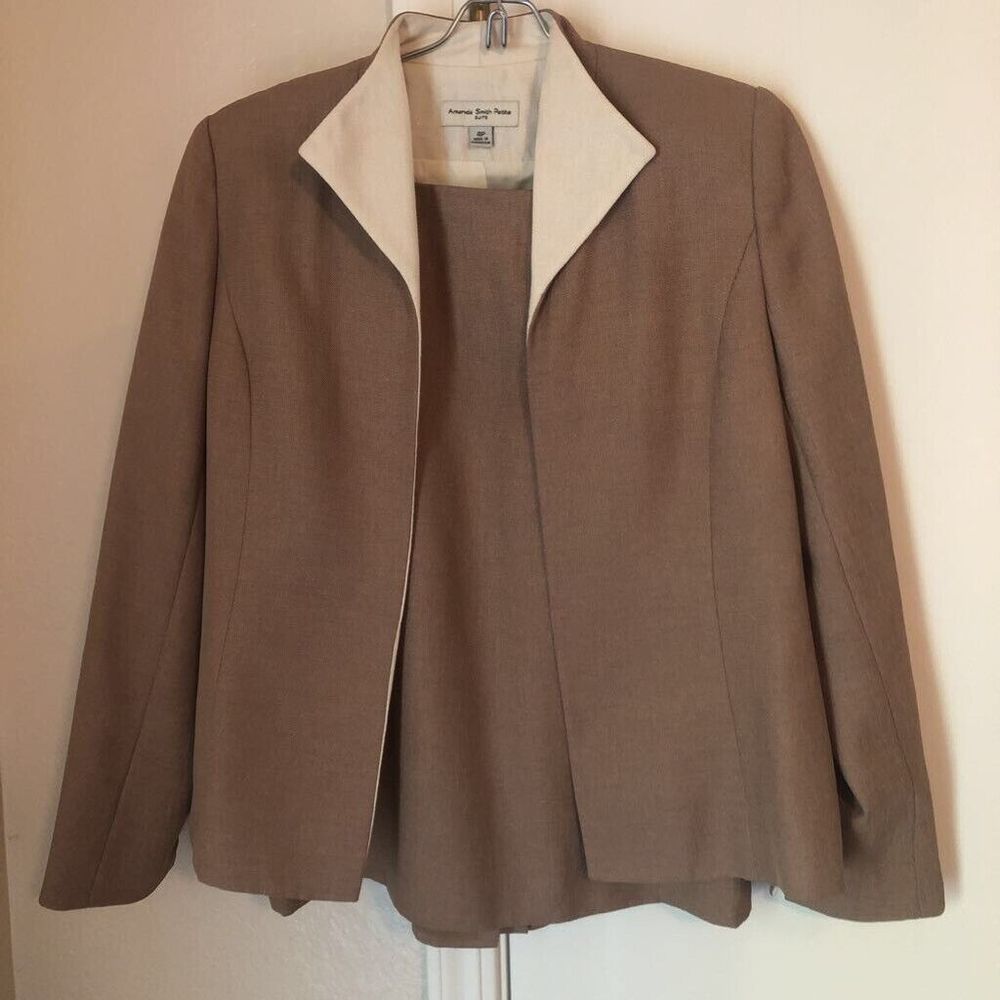 Amanda Smith Womens 2 Piece Skirt Suit Brown Beige Long Sleeve Petites 4P